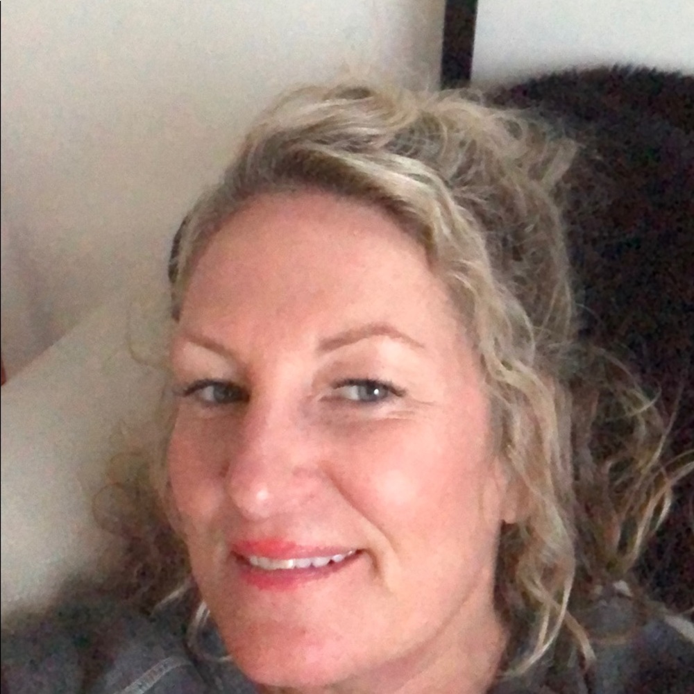 Meet your Posher, Sheri - Picture 1 of 1